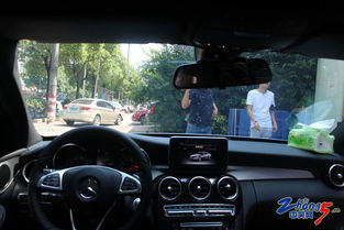 一套汽车膜要多少钱(一套汽车膜的价格解析)