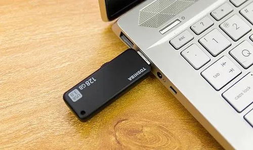 华为电脑手机u盘怎么用(华为电脑、手机与U盘的使用指南) 华为电脑手机u盘怎么用(华为电脑、手机与U盘的使用指南)