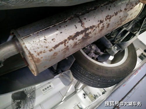 汽车排气管防锈吗多少钱(汽车排气管防锈及费用解析) 汽车排气管防锈吗多少钱(汽车排气管防锈及费用解析)