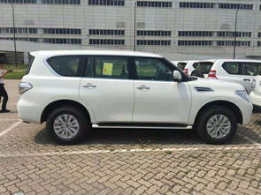 尼桑汽车最多坐多少人啊(尼桑汽车的最大乘坐人数探讨)