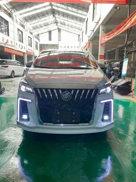 汽车改装背景灯多少钱(汽车改装背景灯的价格解析)