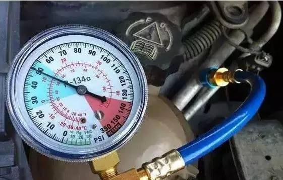 汽车冷媒加一次多少钱(汽车冷媒加一次多少钱，价格因素与考虑事项)