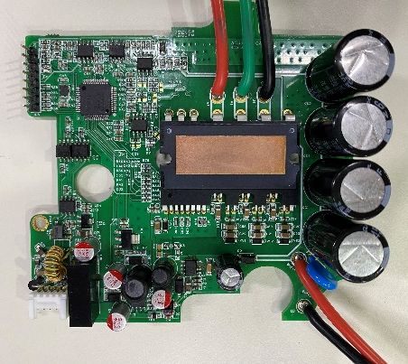 小汽车空调加多少伏电池(小汽车空调电池电压需求解析)