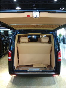 汽车灯光改蓝光多少钱(汽车灯光改装，蓝光之下的价格探索)