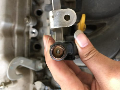 清理汽车孔多少钱一个(汽车孔清理费用详解，多少钱一个？