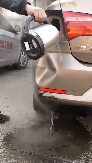 汽车凹一点要多少钱(汽车凹一点修复费用解析，多少钱，怎么定？