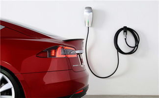 小汽车加20块钱油多少(小汽车加20块钱油能跑多远，深度解析油价与行驶距离的关系)