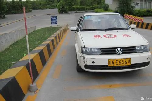 汽车科目一多少分过关啊(汽车科目一考试详解，多少分才能顺利过关？