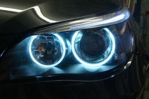 汽车灯泡加多少瓦电流(汽车灯泡的电流瓦数选择与适配，深入了解汽车灯泡的电流需求)