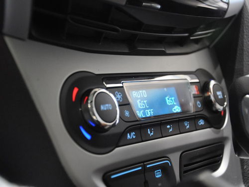 汽车空调停着打开多少钱(汽车空调停驶开启费用解析，需要多少钱？