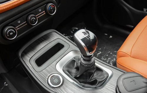 手动挡汽车换水箱多少钱(手动挡汽车换水箱需要多少钱？全面解析费用因素)