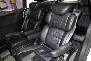 汽车座椅能装多少个人(汽车座椅能装多少个人，探究汽车座椅设计与容纳能力)