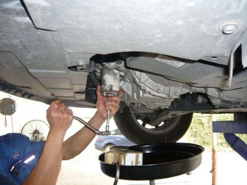 汽车尾翼多少公里换一次(汽车尾翼更换周期探讨,多少公里换一次? 汽车尾翼多少公里换一次(汽车尾翼更换周期探讨,多少公里换一次?