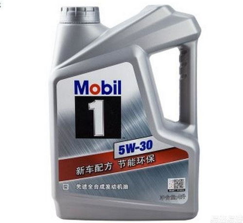 汽车一年能加多少机油(汽车一年能加多少机油，机油消耗与补充解析)