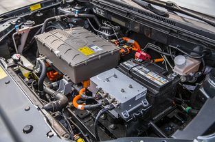 电动汽车前机盖子多少钱(电动汽车前机盖子的价格解析)