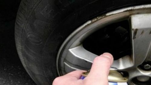 汽车轮毂被撞磨损多少钱(汽车轮毂被撞磨损的修复费用及影响因素详解)