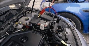 汽车电瓶线一套有多少电(汽车电瓶线一套，电量解析与实际应用探讨)