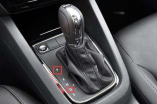 汽车挂5档比4档慢多少(汽车挂档速度与性能，探究汽车挂5档与4档的速度差异)