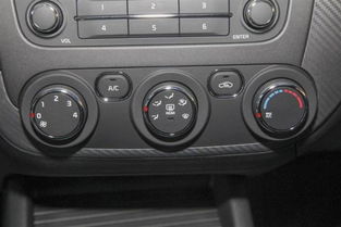 汽车空调油加多少怎么加(汽车空调油加注方法与油量控制研究)