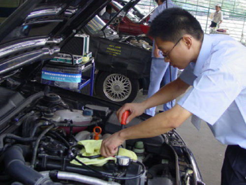 汽车修理工专业工资多少(汽车修理工的专业工资水平解析) 汽车修理工专业工资多少(汽车修理工的专业工资水平解析)