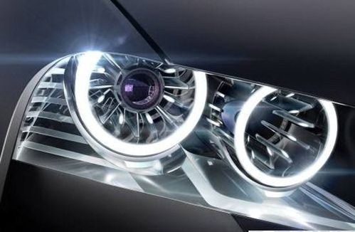 汽车上到底有多少车灯泡(汽车上到底有多少车灯泡—探究车辆照明系统的奥秘)