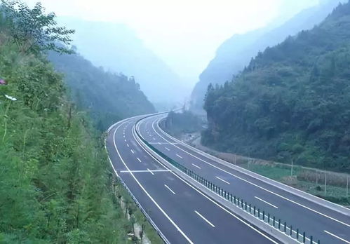 汽车站到磐安县多少公里(磐安县与汽车站之间的距离，探索一条公路的旅程)