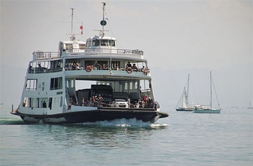 汽车过长江轮渡要多少钱(汽车过长江轮渡的费用详解) 汽车过长江轮渡要多少钱(汽车过长江轮渡的费用详解)