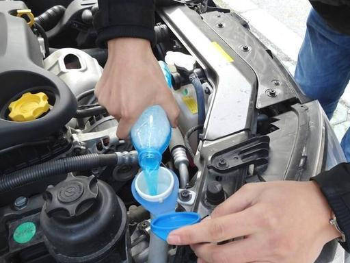 汽车玻璃水水壶多少钱(汽车玻璃水水壶的价格解析)