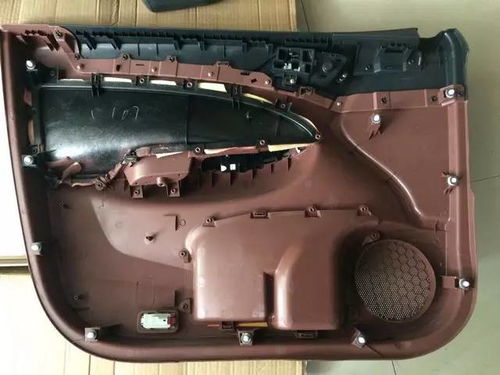 汽车底盘改大尾翼多少钱(汽车底盘改大尾翼的费用分析)