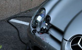 汽车前轮灯凹陷多少钱换(汽车前轮灯凹陷更换费用解析)