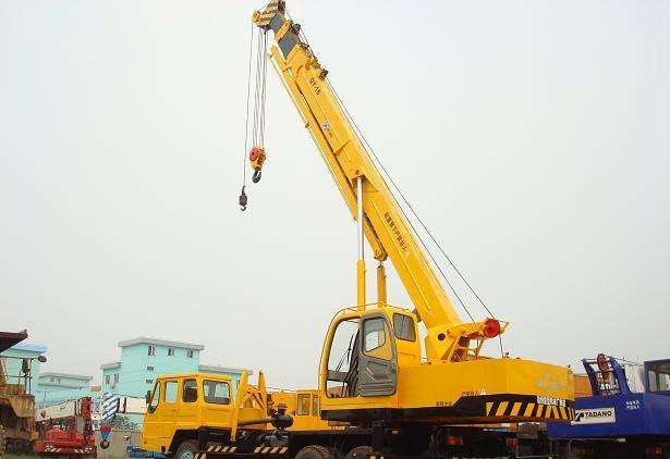 汽车吊垫能挣多少钱(汽车吊垫，收入与前景解析)