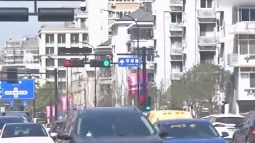 南屏街开汽车锁多少钱(南屏街汽车开锁服务费用详解)