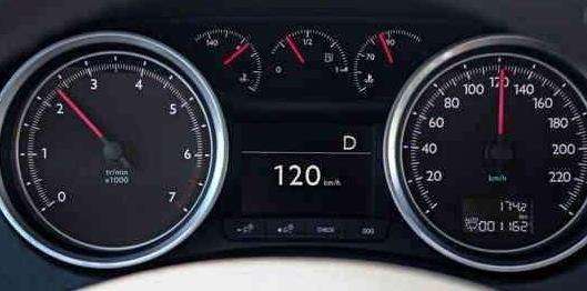 汽车一小时多少转速(汽车转速与性能，一小时多少转速？