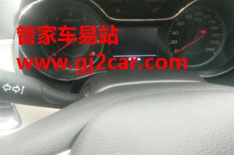 小汽车更换转向灯多少钱(小汽车更换转向灯的费用解析)