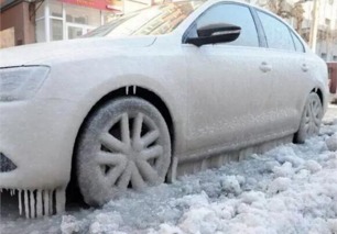 冬天汽车多少度才不冻脚(冬天汽车温度多少度才不冻脚—寒冷季节驾驶舒适度探讨) 冬天汽车多少度才不冻脚(冬天汽车温度多少度才不冻脚—寒冷季节驾驶舒适度探讨)