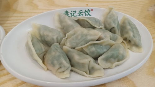 袁记云饺门店回应肉馅有小虫爬(袁记云饺门店就肉馅中出现小虫事件作出回应)