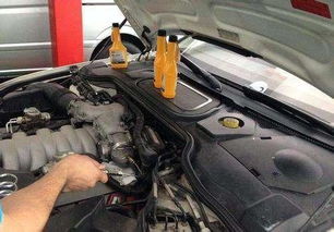 汽车刚熄火机油多少度加(汽车机油，何时以及如何确定最佳加注时机)