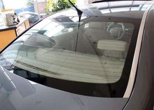 加装汽车玻璃多少钱一平(汽车玻璃加装费用解析，多少钱一平？