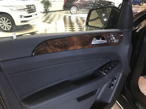 汽车尾部烟熏灯膜多少钱(汽车尾部烟熏灯膜的价格解析)