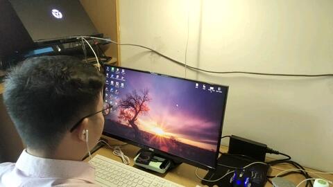 华为电脑多屏展示怎么用(华为电脑多屏展示功能的使用指南)