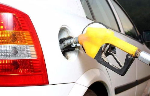 92号汽车加多少油为好(揭秘92号汽车最佳加油量)