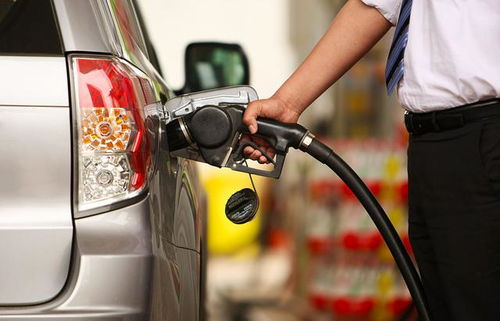 92号汽车加多少油为好(揭秘92号汽车最佳加油量)