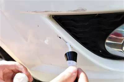 汽车刮了一块补多少钱(汽车刮痕修复费用解析，补漆价格究竟多少？