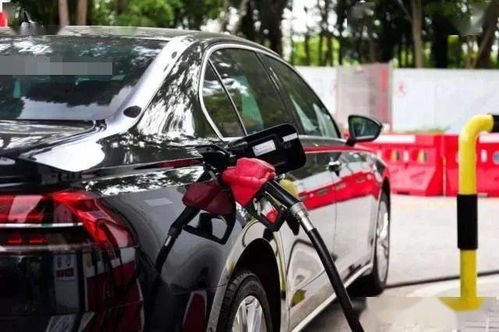 汽车不经常开加多少油好(汽车不经常开加油策略，适量加油，经济高效)