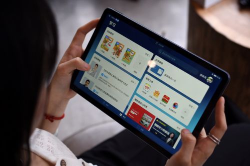 华为手机电脑怎么刷屏的(华为手机电脑如何高效刷屏—操作指南)