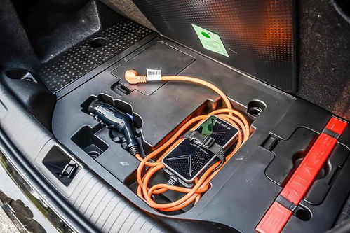 汽车速腾充电器多少伏电(汽车速腾充电器电压解析，多少伏电才是关键？