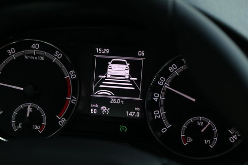 一键启动汽车油耗多少钱(一键启动汽车油耗费用深度解析)