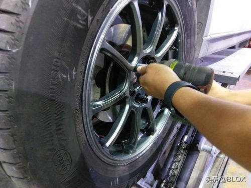 小汽车改装轮毂多少钱啊(小汽车改装轮毂的费用探讨) 小汽车改装轮毂多少钱啊(小汽车改装轮毂的费用探讨)