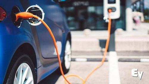 一辆汽车多少公里加油好(汽车加油的最佳公里数，燃油管理与高效行驶之道)