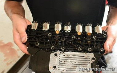 珠海汽车修变速箱多少钱(珠海汽车修变速箱费用解析)